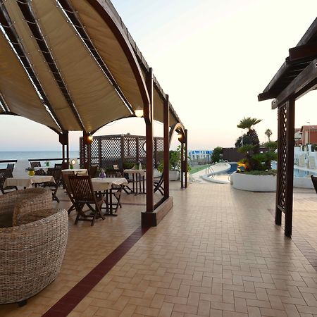 Hotel Cavalluccio Marino Santa Marinella Exterior foto