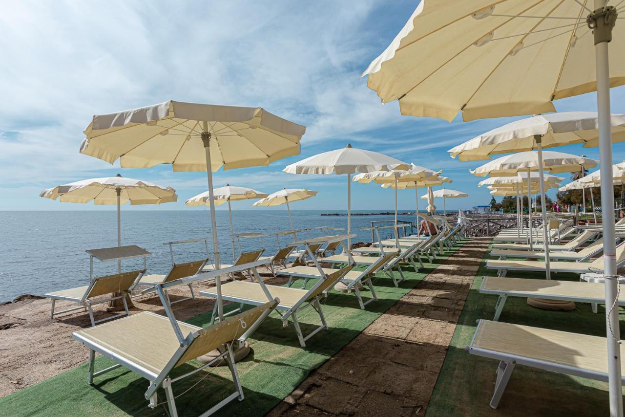 Hotel Cavalluccio Marino Santa Marinella Exterior foto