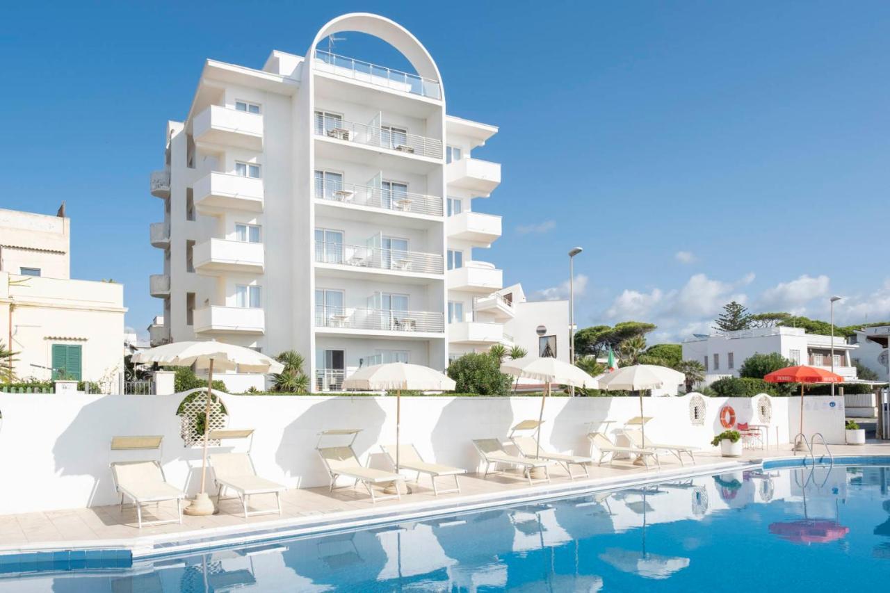 Hotel Cavalluccio Marino Santa Marinella Exterior foto